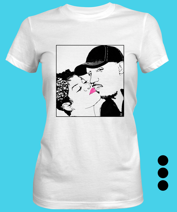 Kissing Couple  Women's T-shirt